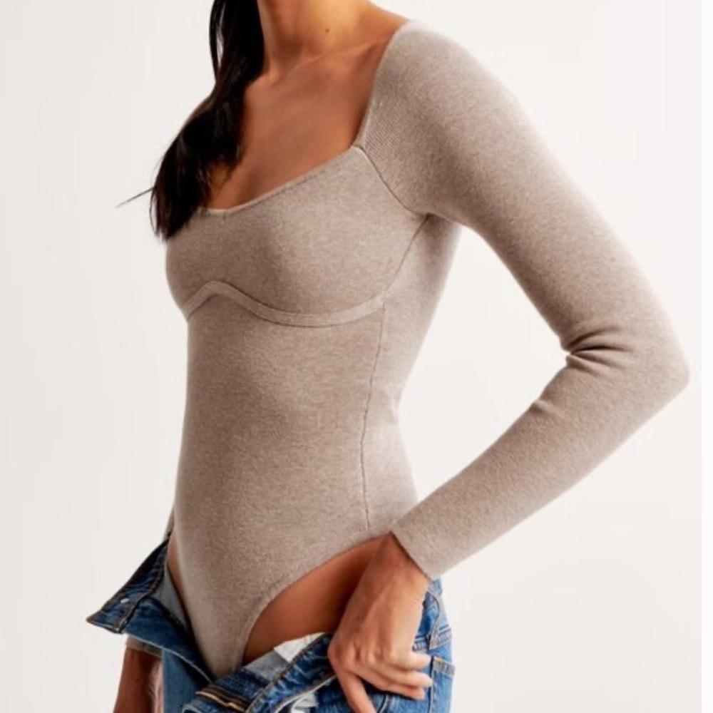 Abercrombie & Fitch Taupe Knit Top